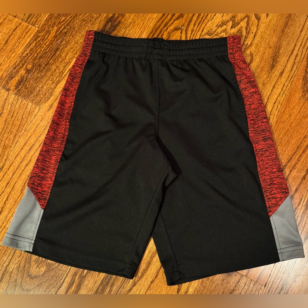 Nwot - Tek Gear Black/Red Activewear Shorts - Boys M (10-12)